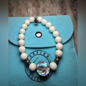 Elegant White Beaded Bracelet with Abalone Accent